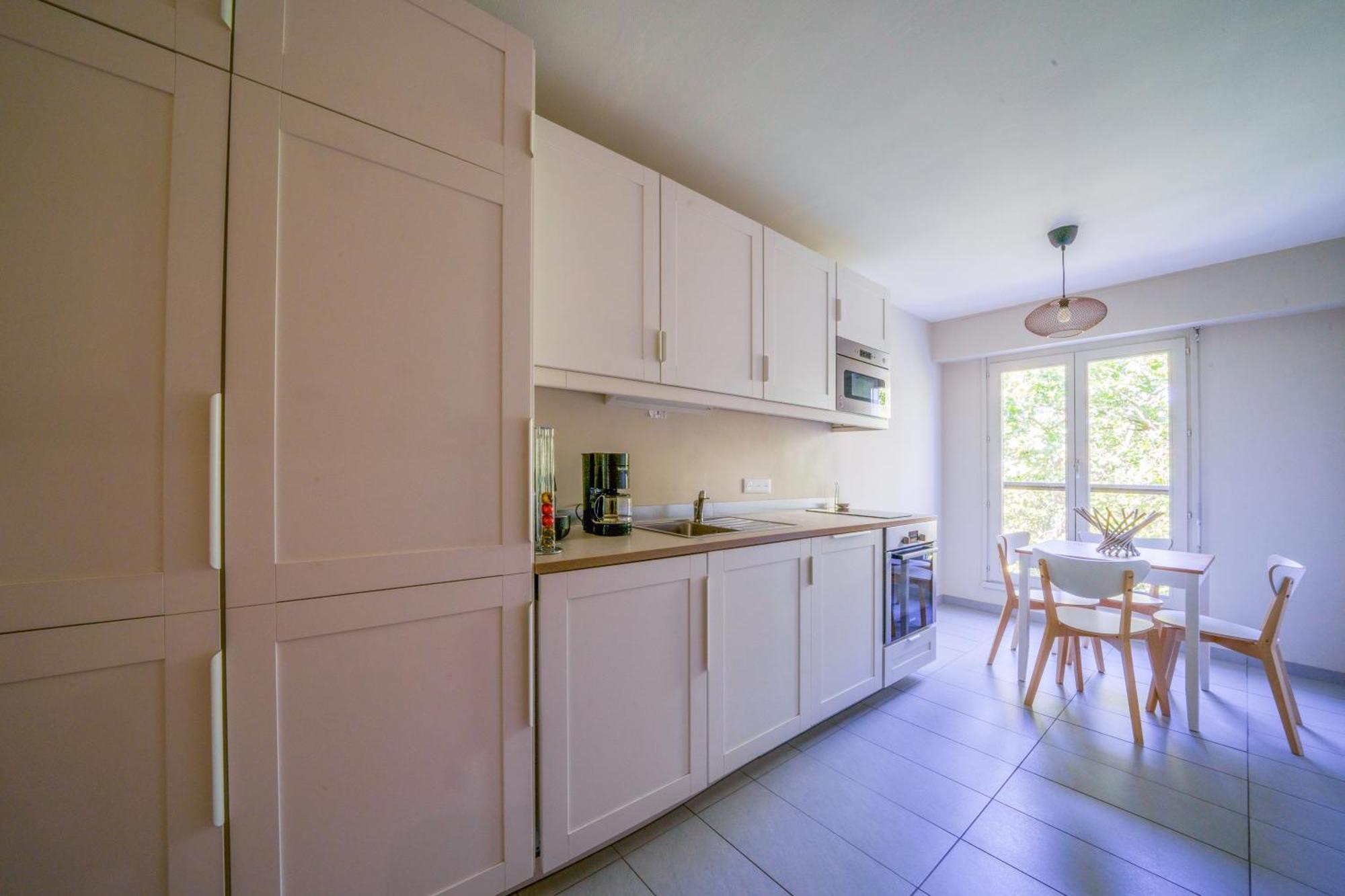 Appartement Tours Centre Avec Parking 4 P Экстерьер фото
