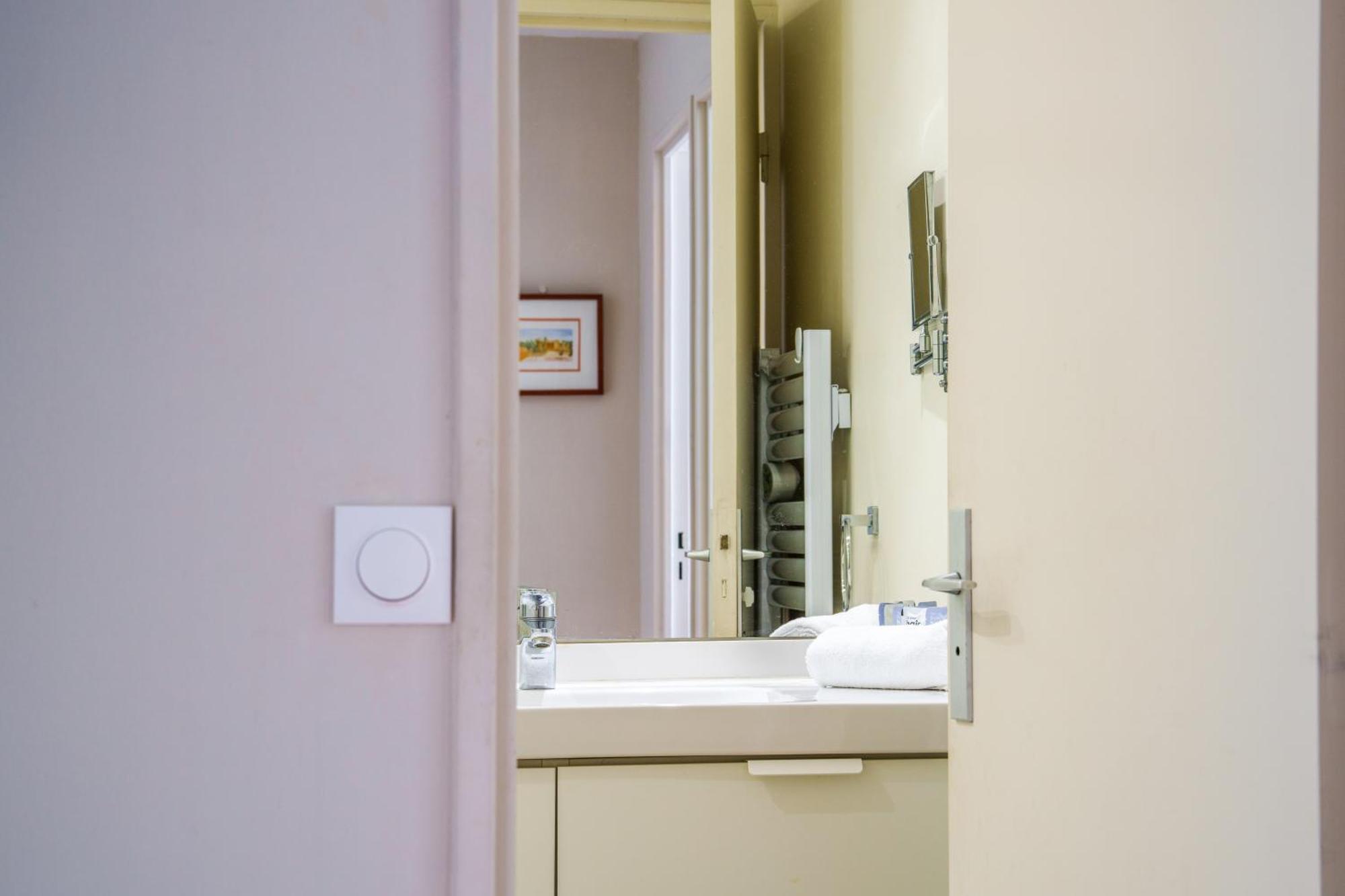 Appartement Tours Centre Avec Parking 4 P Экстерьер фото