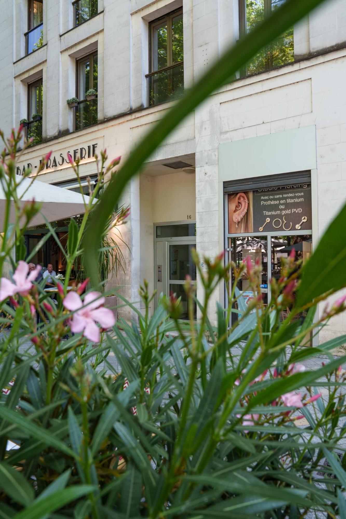 Appartement Tours Centre Avec Parking 4 P Экстерьер фото